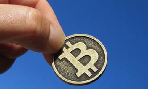 和关键词：

  k豆钱包安卓版下载全攻略：详细步骤与注意事项 / 

 guanjianci k豆钱包, k豆钱包下载, 安卓版k豆钱包, k豆钱包使用, k豆钱包安装 /guanjianci 

---

k豆钱包安卓版下载步骤
在如今这个信息化的时代，移动支付以及电子钱包的使用越来越普遍。在众多电子钱包中，k豆钱包因其便捷的操作和优质的服务而深受用户喜爱。那么如何下载k豆钱包安卓版呢？下面我们将为您提供一套详细的下载攻略。

首先，您需要确定您的手机操作系统是Android，并且系统版本在要求范围内。一般来说，k豆钱包会在其官方网站或各大应用商店提供最新的APK文件或下载安装方式。

步骤如下：
ol
    li打开手机的应用商店（如Google Play、华为应用市场等）。/li
    li在搜索栏中输入“k豆钱包”，进行搜索。/li
    li在搜索结果中找到k豆钱包应用，点击进入应用详情页面。/li
    li检查应用的评论和评分，确保其质量和可靠性。/li
    li点击“下载”或“安装”按钮，系统会自动完成下载和安装过程。/li
    li安装完成后，您可以在手机的应用程序列表中找到k豆钱包，点击打开，注册或登录即可使用。/li
/ol

如果在应用商店中找不到k豆钱包，您还可以选择访问其官方网站，在下载页面中直接下载APK文件。在下载APK文件前，请确保您的手机在“设置”-“安全”中启用了“允许从未知来源安装应用”选项。下载完成后，您只需点击文件进行安装并按照提示操作即可。

注意事项
在下载k豆钱包时，有几个注意事项需要牢记：
ul
    listrong来源安全性：/strong确保下载应用的来源可信，无论是应用商店还是官方网站，避免下载到恶意软件。/li
    listrong权限设置：/strong安装时，应用会请求特定权限，确保您了解这些权限的用途，避免授予不必要的权限。/li
    listrong支持设备： /strong确保您的设备满足k豆钱包的最低系统要求，以避免在使用过程中出现闪退或卡顿的情况。/li
/ul

如何高效使用k豆钱包？
下载并安装k豆钱包后，您可能会想知道如何更高效地使用这个钱包。首先，注册一个新账户并完成实名认证是使用k豆钱包的基础。您可以通过手机号码或邮箱进行注册，并完成身份验证。

注册成功后，您将被引导到主界面，主界面通常包含余额、转账、消费记录等功能。在使用过程中，您可以完成以下几点来提升您的使用体验：
ul
    listrong充值： /strong您可以通过绑定银行卡进行充值，充值后会立即到账，方便快捷。/li
    listrong转账： /strongk豆钱包支持面对面转账和个人转账，选择相应功能即可完成流畅的资金往来。/li
    listrong账单管理： /strong定期查看消费记录，管理您的开支，有助于您控制财务。/li
/ul

此外，k豆钱包还会定期推出优惠活动，您可以通过关注软件内的消息推送和公告，及时了解最新的优惠活动，并享受实实在在的优惠。

可能出现的问题及解决方案

h41. 下载k豆钱包遇到“安装包损坏”问题/h4
如果您在安装k豆钱包时收到“安装包损坏”的提示，这可能是由于下载过程中的网络问题或源文件本身的问题导致的。首先，确认您的网络连接是否稳定，推荐您使用Wi-Fi网络进行下载，避免因流量限制而导致的下载不完全。接下来，您可以尝试重新下载应用程序，确保下载过程不中断。

如果多次尝试仍无法解决问题，建议访问k豆钱包的官方网站或联系客服，确认最新版本的下载链接是否正常。有时应用的版本更新可能导致旧的下载链接失效，获取最新的APK文件可以解决安装问题。

h42. k豆钱包无法登录的问题/h4
登录k豆钱包的过程应该是顺畅的，但有时因为密码错误、网络问题或账户问题导致无法登录。首先，请确保您输入的账号和密码正确，注意大小写以及是否有空格。如果您忘记密码，可以通过找回密码的功能来重置密码。

如果确认账号无误但仍无法登录，请检查您的网络连接是否正常。如果使用的是移动网络，尝试切换到Wi-Fi，反之亦然。如果网络问题已排除，建议清除应用缓存或数据，然后重新登录。在设置中找到应用管理，选择k豆钱包，选择“清除缓存”或者“清除数据”，最后重启软件尝试登录。

h43. 如何保证k豆钱包的安全性/h4
为了确保您的账户信息和资金安全，您可以采取以下几点措施来提高账户的安全性：
ul
    listrong启用双重身份验证： /strong许多钱包应用允许设置双重身份验证，这样即使密码泄露，攻击者也无法轻易登录账户。/li
    listrong定期更换密码： /strong定期更换账户密码，并选择复杂的密码组合（包含大小写字母、数字和符号），提升安全性。/li
    listrong注意钓鱼链接： /strong在使用k豆钱包的过程中，请务必确认您所点击的链接是官方的，避免输入账户信息到钓鱼网站。/li
/ul

h44. k豆钱包的常见功能有哪些？/h4
k豆钱包集成了许多实用功能，其中包括：
ul
    listrong转账功能： /strong用户可以通过k豆钱包轻松进行转账，支持个人转账和分账功能，操作简单直观。/li
    listrong线上支付： /strong在与合作商家的消费中通过k豆钱包进行支付，快捷方便，同时参与商家优惠活动。/li
    listrong账单管理： /strong用户可以在应用中查看自己的消费记录，方便管理个人账单，养成良好的消费习惯。/li
/ul

总之，k豆钱包为用户提供了方便、安全的支付和理财工具，学习如何有效下载和使用它，将极大提升您的生活品质。